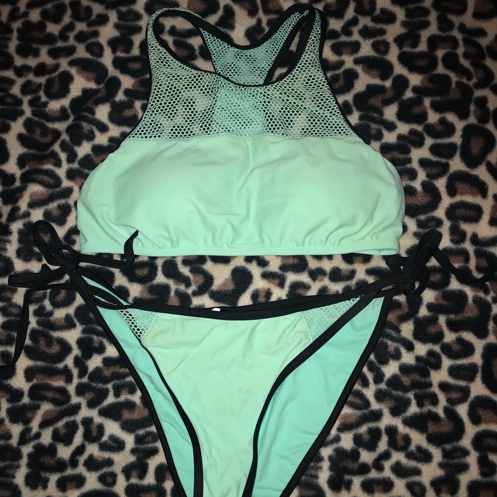 Halter 2 piece bathing suit